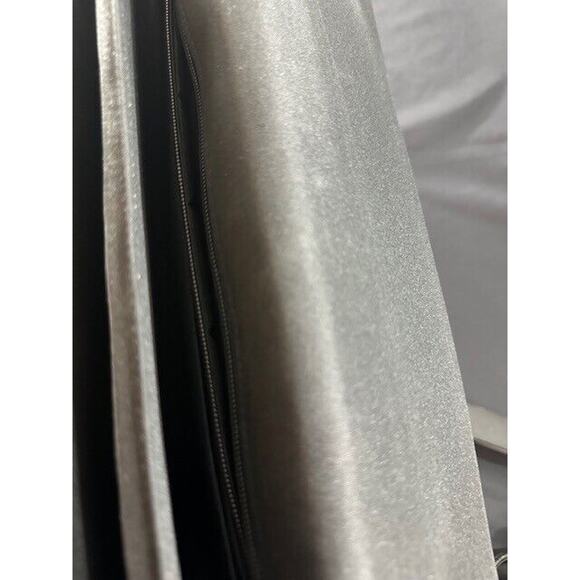 Leeds Black Leather Messenger Bag with Strap - Picture 13 of 15